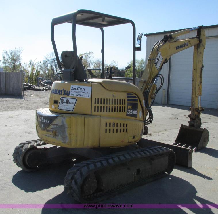 image for item J8736 2003 Komatsu PC35MR mini excavator