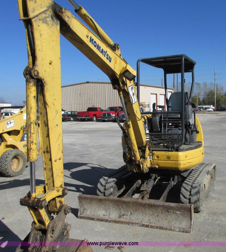 image for item J8736 2003 Komatsu PC35MR mini excavator