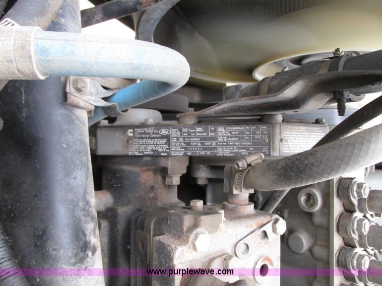 image for item J8738 1995 Ford F800 asphalt patch truck