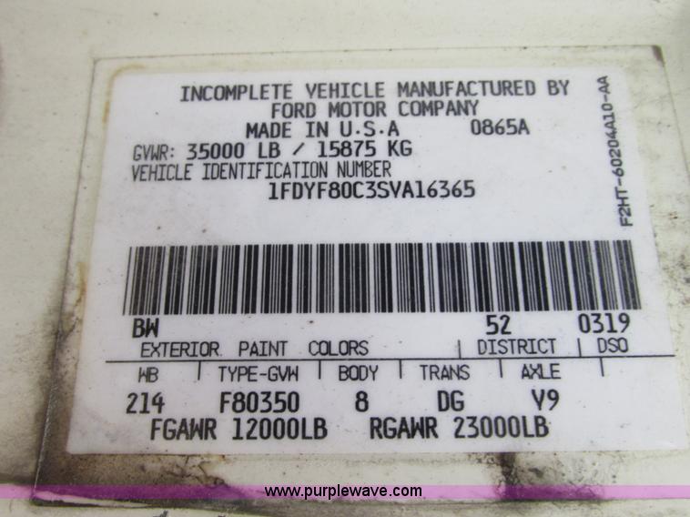 image for item J8738 1995 Ford F800 asphalt patch truck