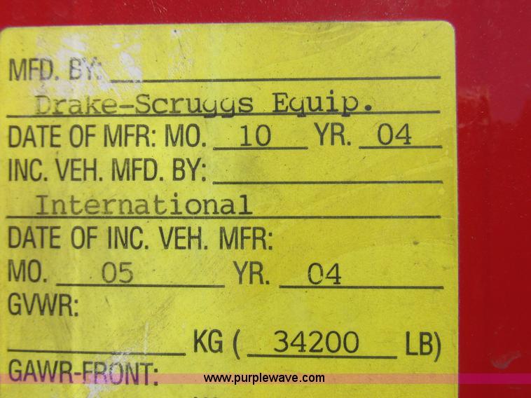 image for item K2211 2005 International DuraStar 4400 bucket truck