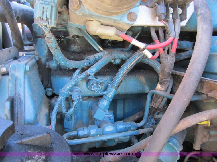 image for item K2211 2005 International DuraStar 4400 bucket truck