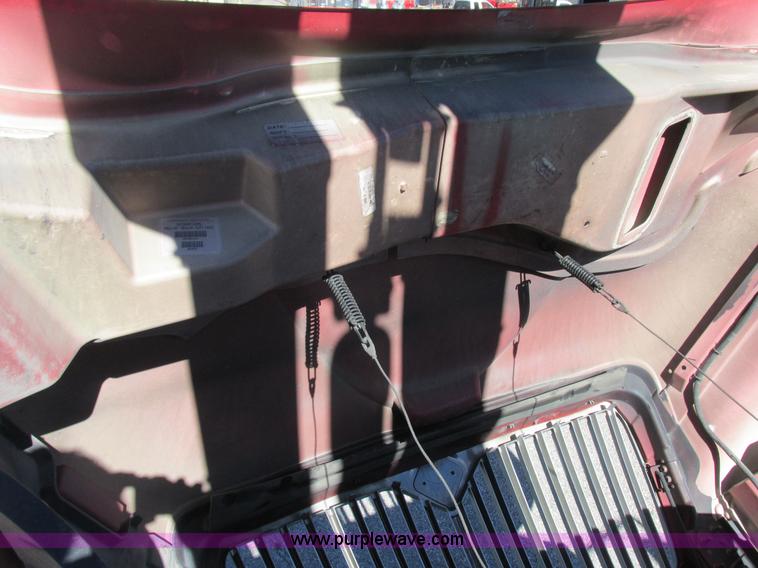 image for item K2211 2005 International DuraStar 4400 bucket truck