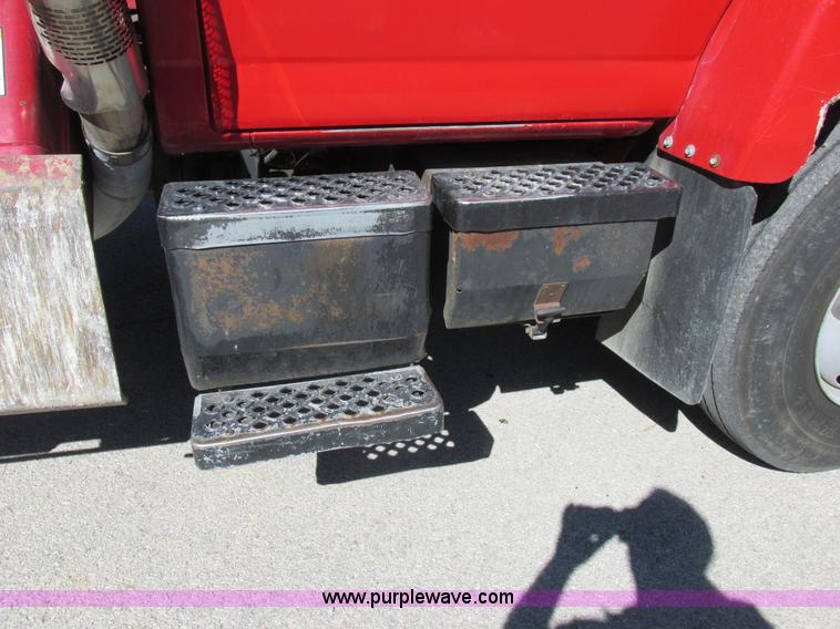 image for item K2212 2005 GMC C8500 digger derrick truck