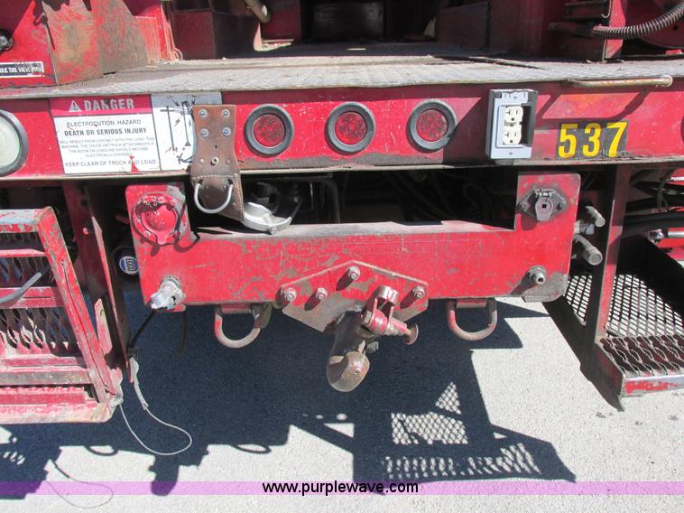 image for item K2212 2005 GMC C8500 digger derrick truck