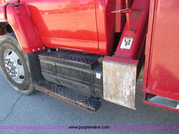 image for item K2212 2005 GMC C8500 digger derrick truck