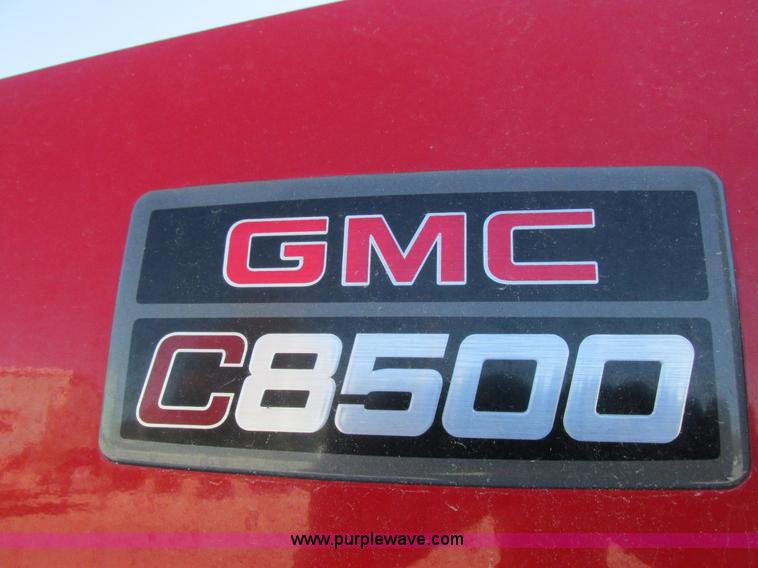 image for item K2212 2005 GMC C8500 digger derrick truck