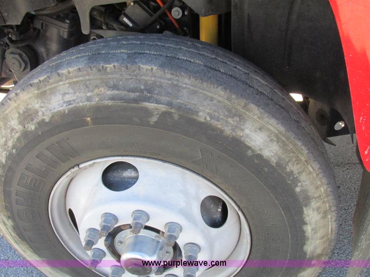 image for item K2212 2005 GMC C8500 digger derrick truck