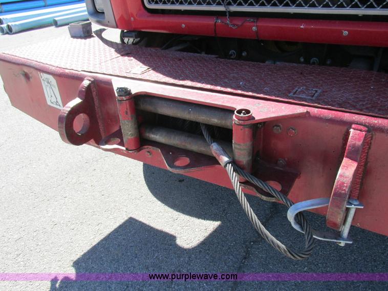 image for item K2212 2005 GMC C8500 digger derrick truck