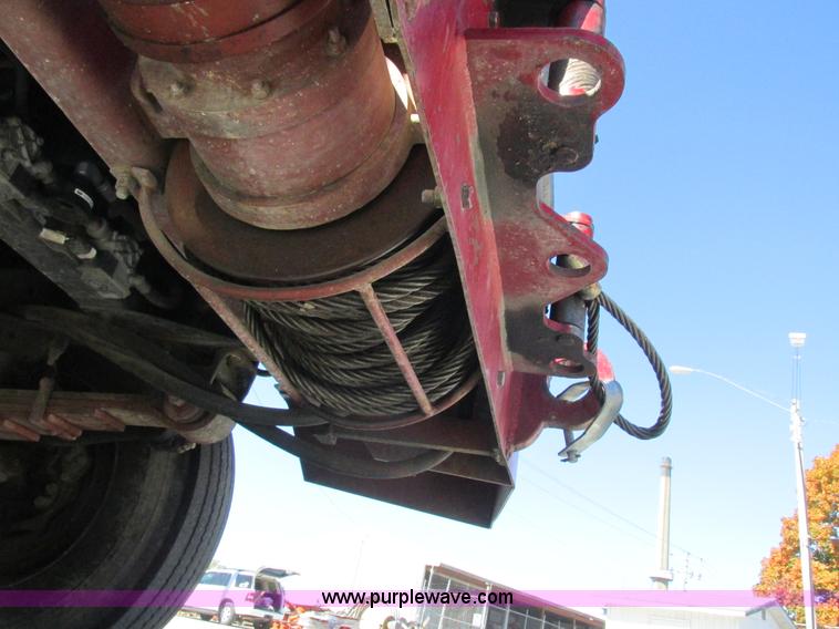 image for item K2212 2005 GMC C8500 digger derrick truck