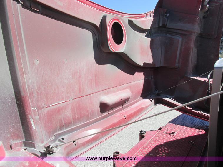 image for item K2212 2005 GMC C8500 digger derrick truck