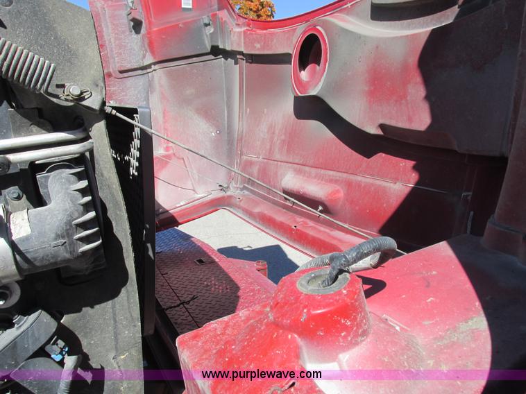 image for item K2212 2005 GMC C8500 digger derrick truck