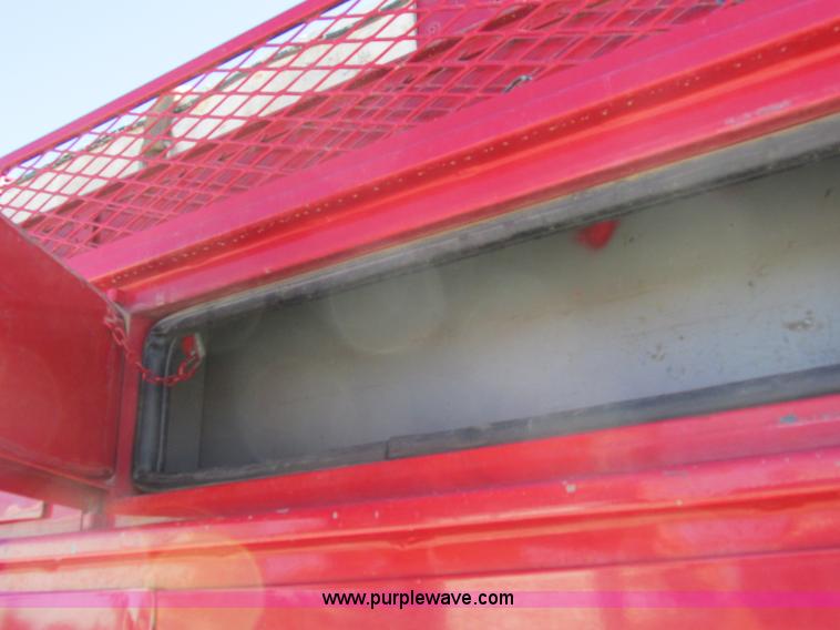 image for item K2212 2005 GMC C8500 digger derrick truck