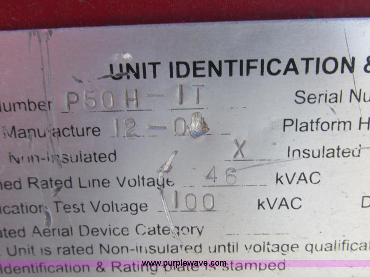 image for item K2212 2005 GMC C8500 digger derrick truck