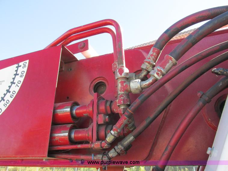 image for item K2212 2005 GMC C8500 digger derrick truck