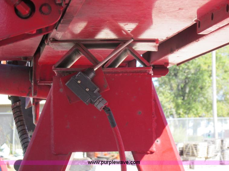 image for item K2212 2005 GMC C8500 digger derrick truck