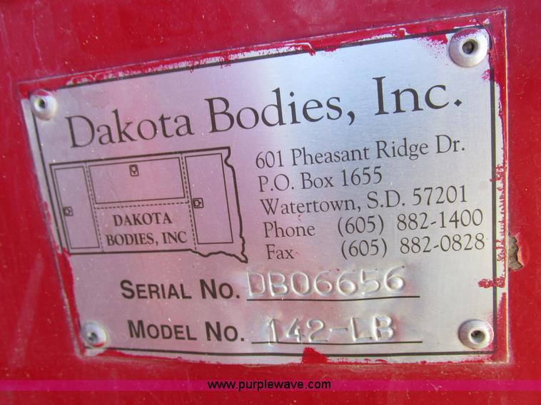 image for item K2212 2005 GMC C8500 digger derrick truck