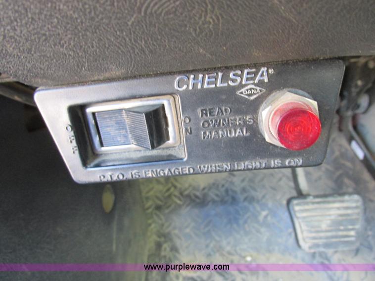 image for item K2212 2005 GMC C8500 digger derrick truck