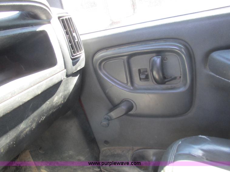 image for item K2212 2005 GMC C8500 digger derrick truck