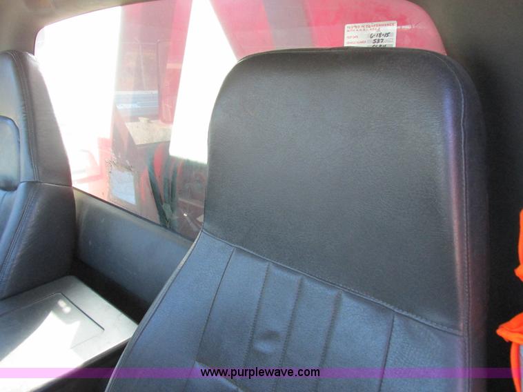 image for item K2212 2005 GMC C8500 digger derrick truck