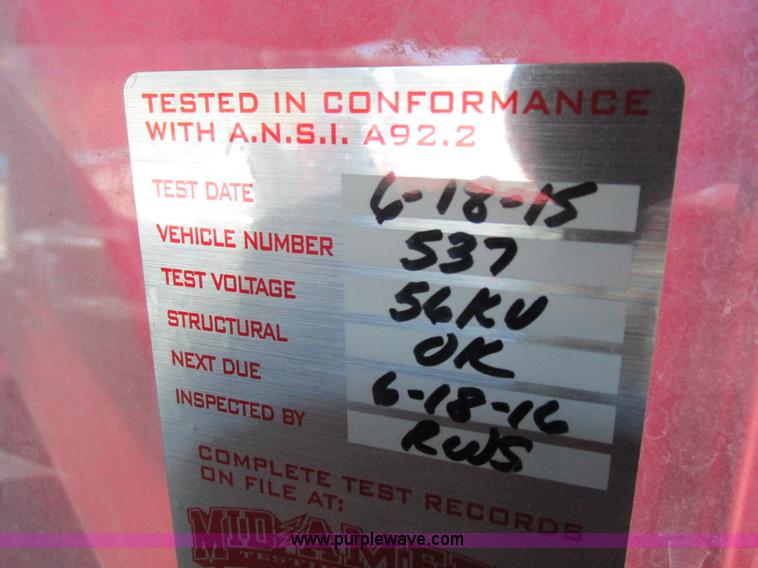 image for item K2212 2005 GMC C8500 digger derrick truck