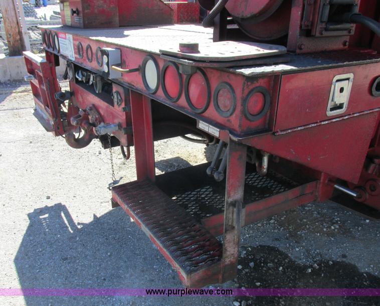 image for item K2213 2005 GMC C8500 digger derrick truck