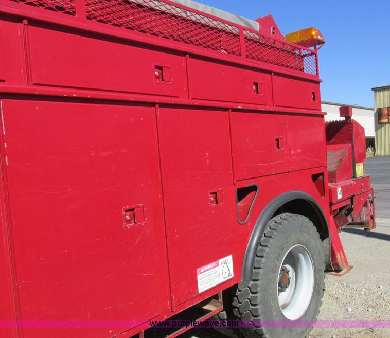 image for item K2213 2005 GMC C8500 digger derrick truck