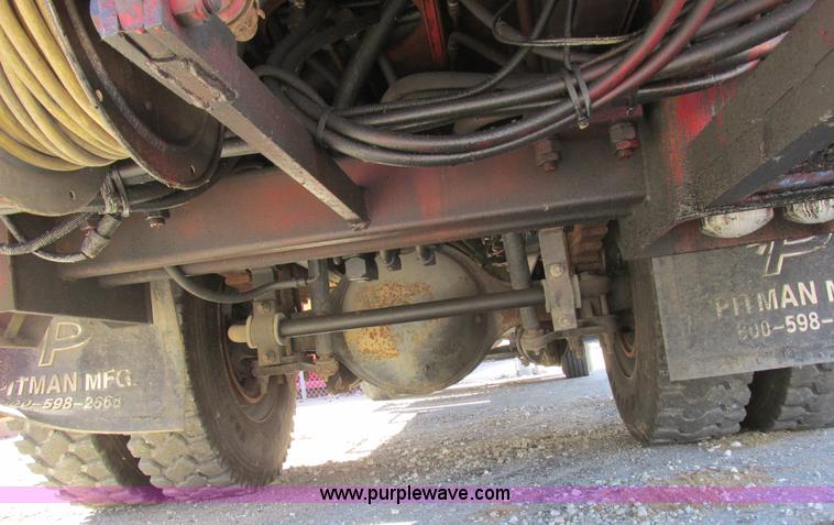 image for item K2213 2005 GMC C8500 digger derrick truck