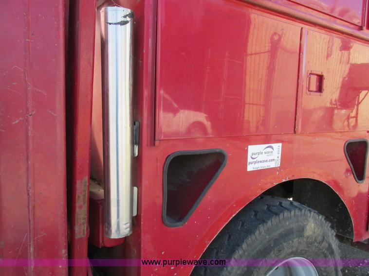 image for item K2213 2005 GMC C8500 digger derrick truck