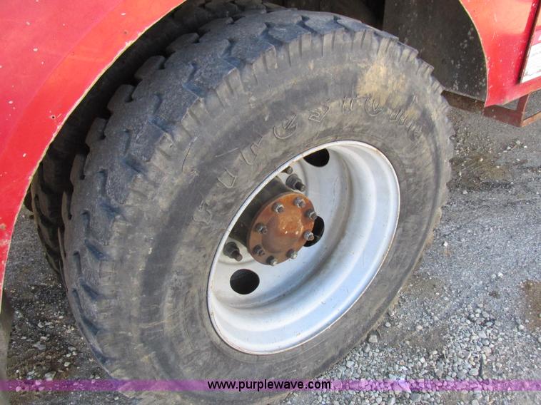 image for item K2213 2005 GMC C8500 digger derrick truck