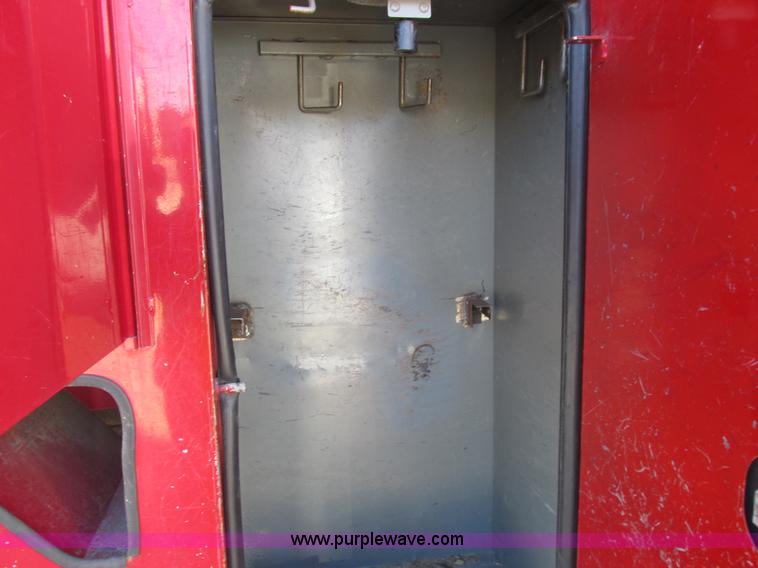 image for item K2213 2005 GMC C8500 digger derrick truck