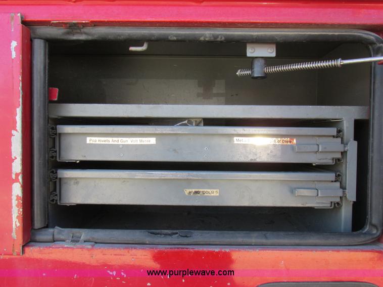 image for item K2213 2005 GMC C8500 digger derrick truck