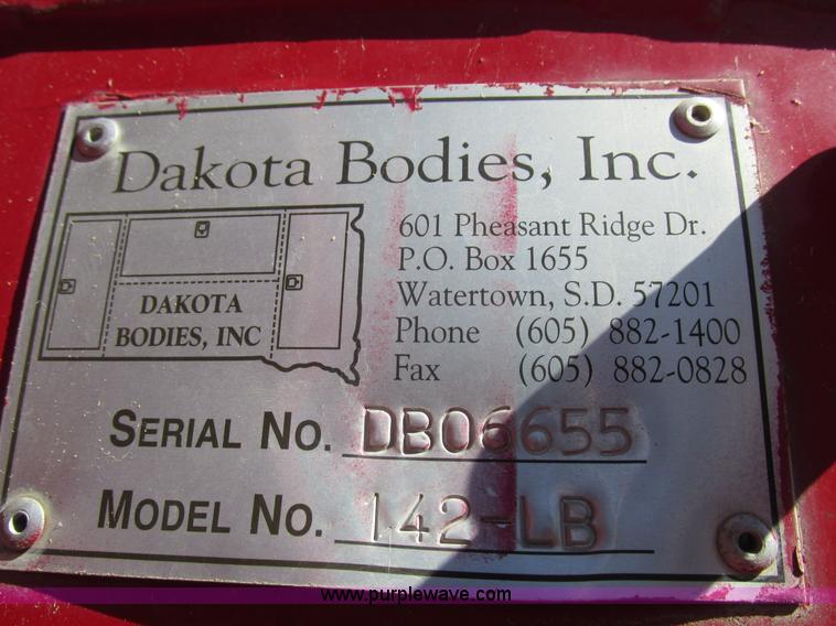 image for item K2213 2005 GMC C8500 digger derrick truck