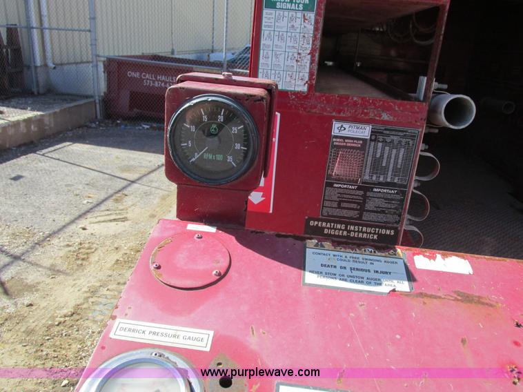 image for item K2213 2005 GMC C8500 digger derrick truck