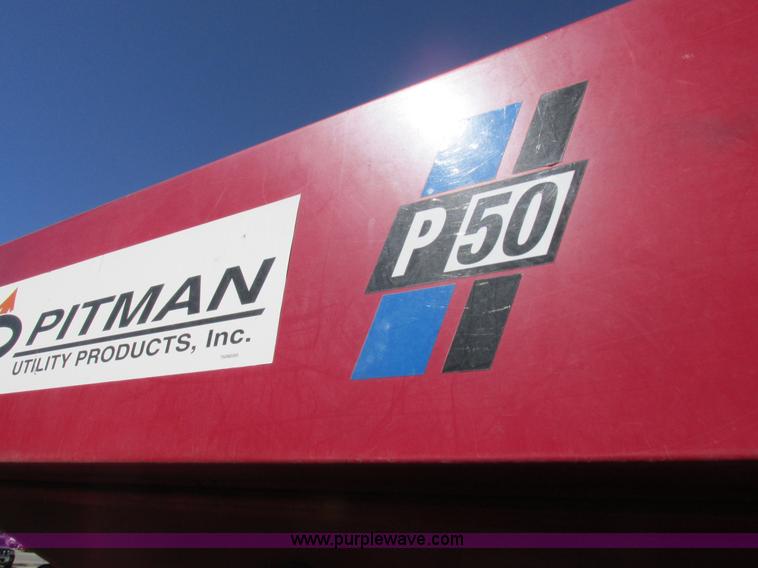 image for item K2213 2005 GMC C8500 digger derrick truck