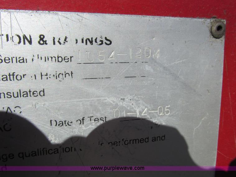 image for item K2213 2005 GMC C8500 digger derrick truck