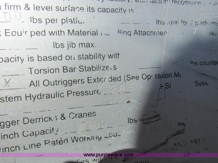 image for item K2213 2005 GMC C8500 digger derrick truck