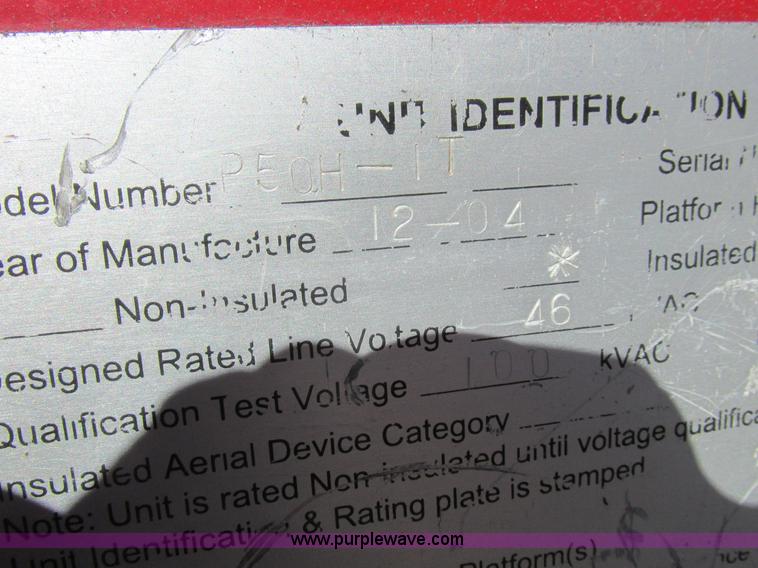 image for item K2213 2005 GMC C8500 digger derrick truck