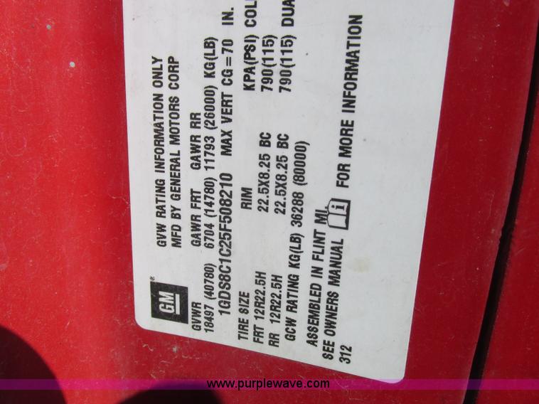 image for item K2213 2005 GMC C8500 digger derrick truck