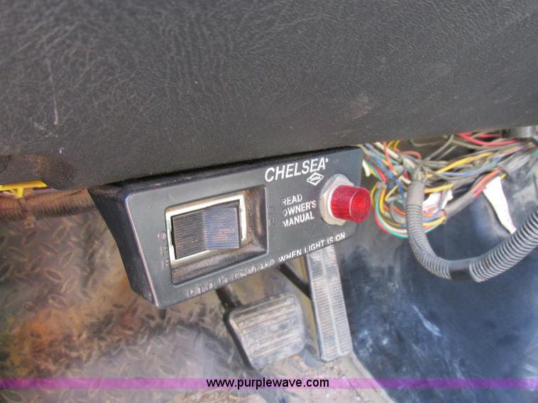 image for item K2213 2005 GMC C8500 digger derrick truck