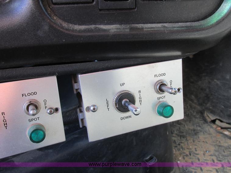 image for item K2213 2005 GMC C8500 digger derrick truck