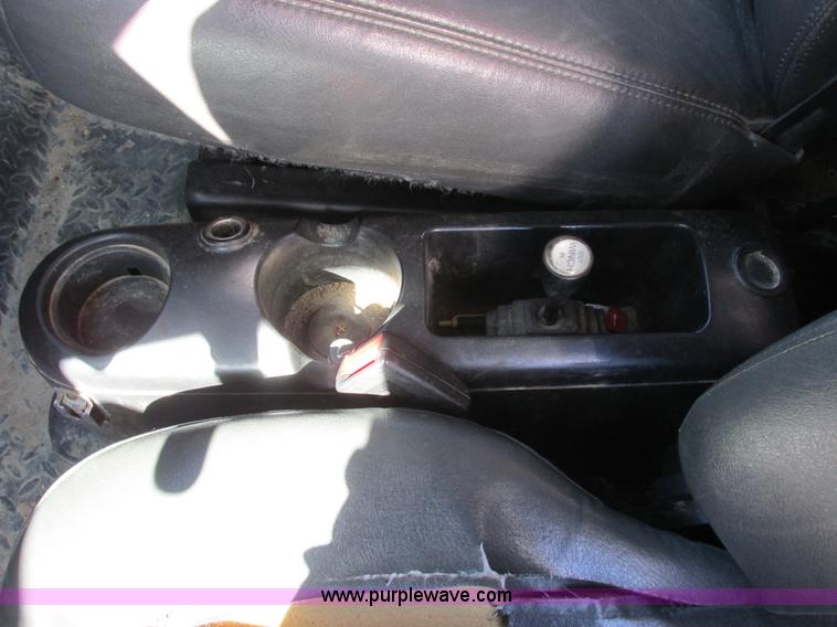 image for item K2213 2005 GMC C8500 digger derrick truck