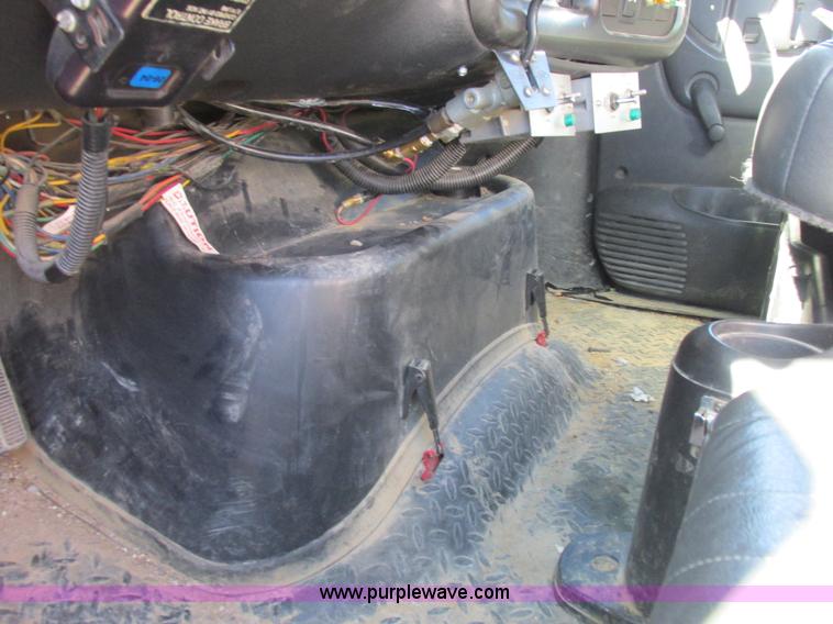 image for item K2213 2005 GMC C8500 digger derrick truck