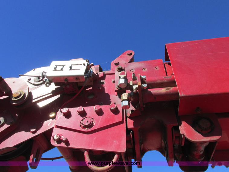 image for item K2213 2005 GMC C8500 digger derrick truck