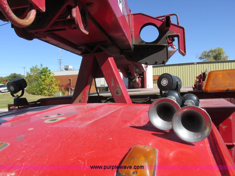 image for item K2213 2005 GMC C8500 digger derrick truck