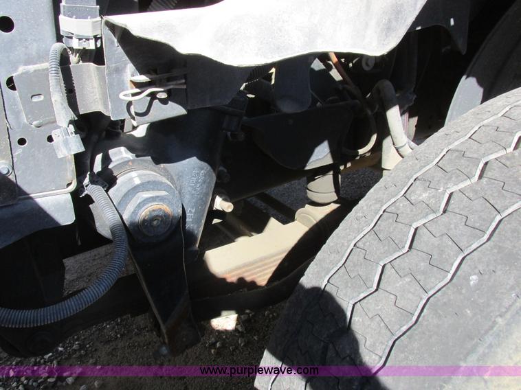 image for item K2213 2005 GMC C8500 digger derrick truck