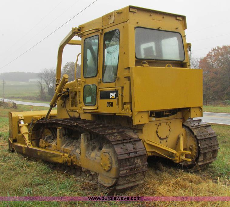 image for item K2227 Caterpillar D6D dozer