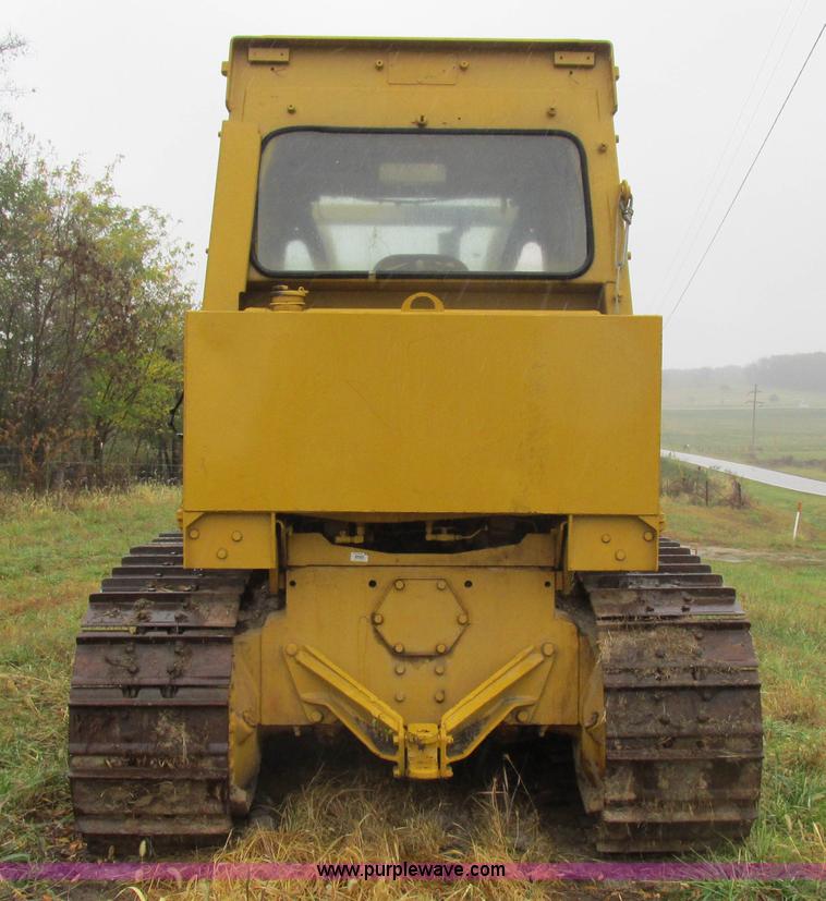 image for item K2227 Caterpillar D6D dozer