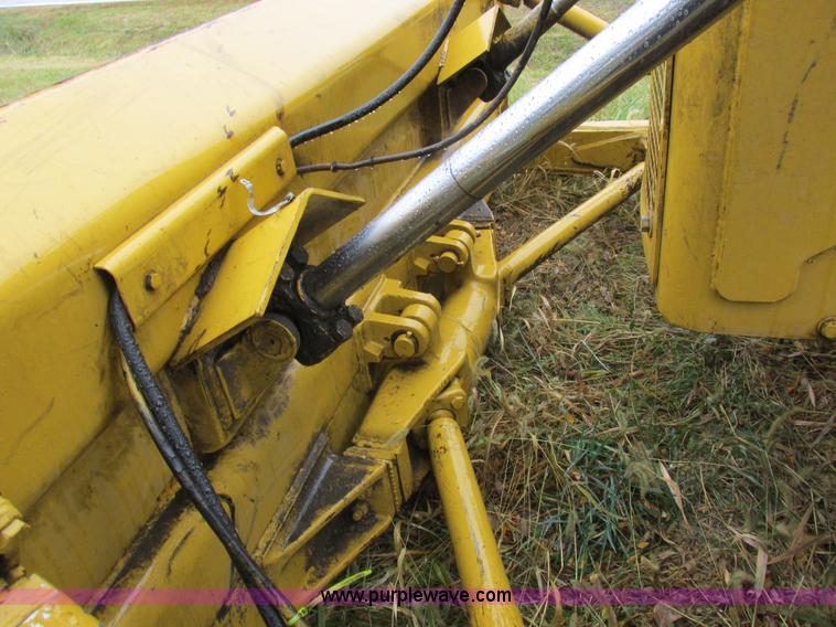 image for item K2227 Caterpillar D6D dozer