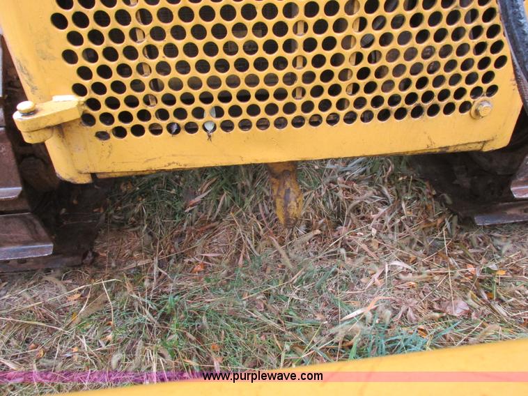 image for item K2227 Caterpillar D6D dozer